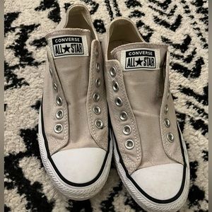 Converse Tan Women’s Size 7